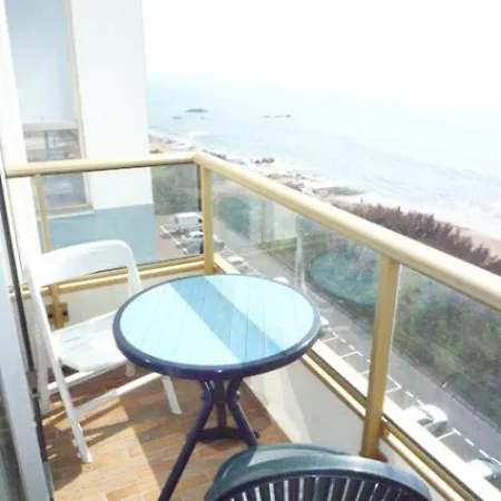Apartment Avec Balcon - A 150m, Parking - Fr-1-92-639 Les Sables-d'Olonne
