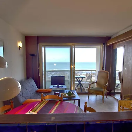 Apartment Avec Balcon - A 150m, Parking - Fr-1-92-639