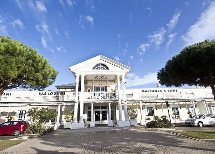 Avec Balcon - A 150m, Parking - Fr-1-92-639 * Les Sables-dʼOlonne